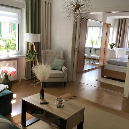 Wohnen Im Gruenen In Apartment *